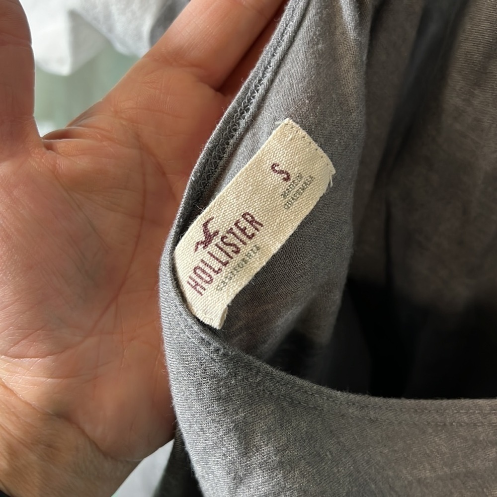 Hollister Donuts Over Dumbbells Women’s Long Sleeve  size small oversized - Picture 4 of 7